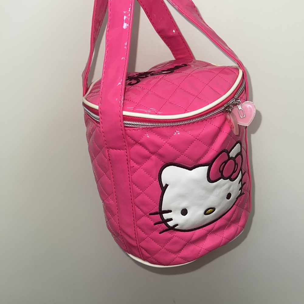 Hello kitty bucket bag<33